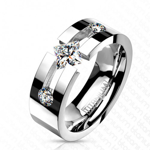 Купить кольцо из титана Spikes R-TM-3110 с фианитами оптом от 670 руб.