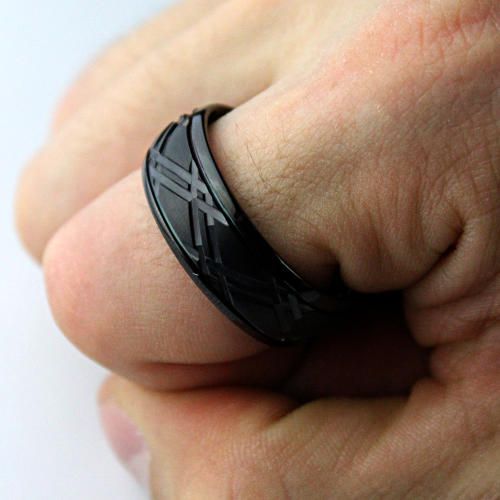 Купить черное мужское кольцо из карбида вольфрама CARRAJI R-TU-0124 оптом от 1 950 руб.