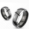 Купить кольцо из титана Spikes R-TM-3034 для пар, с черной полосой оптом от 660 руб.