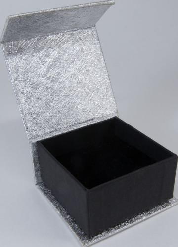 Купить подарочная коробочка на магните FB1105 6,5х6,3 (разные цвета) оптом от 280 руб.
