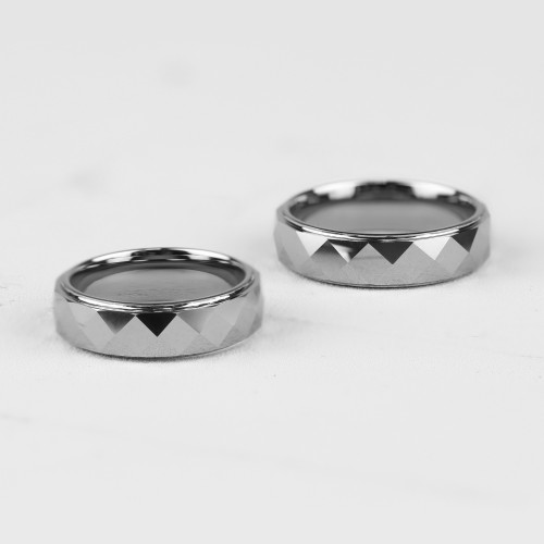 Купить кольцо из вольфрама Lonti R-TG-0151 с геометрическими гранями оптом от 1 060 руб.