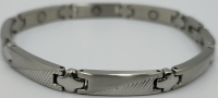 Магнитный браслет мужской Magnetana KBM-210378 с широкими пластинами и крестами