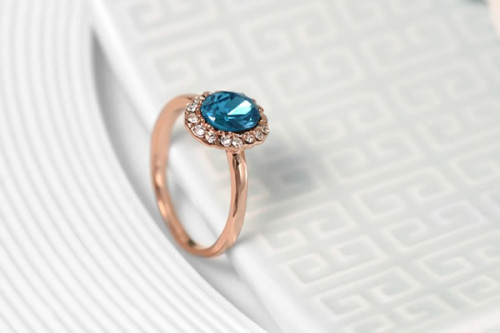 Купить кольцо ROZI RG-62280 с ярко-голубым кристаллом оптом от 520 руб.