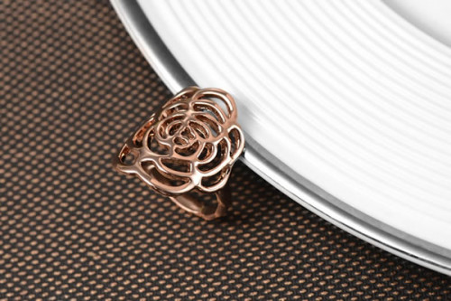 Купить кольцо ROZI RG-88230 со стилизованной розой оптом от 480 руб.